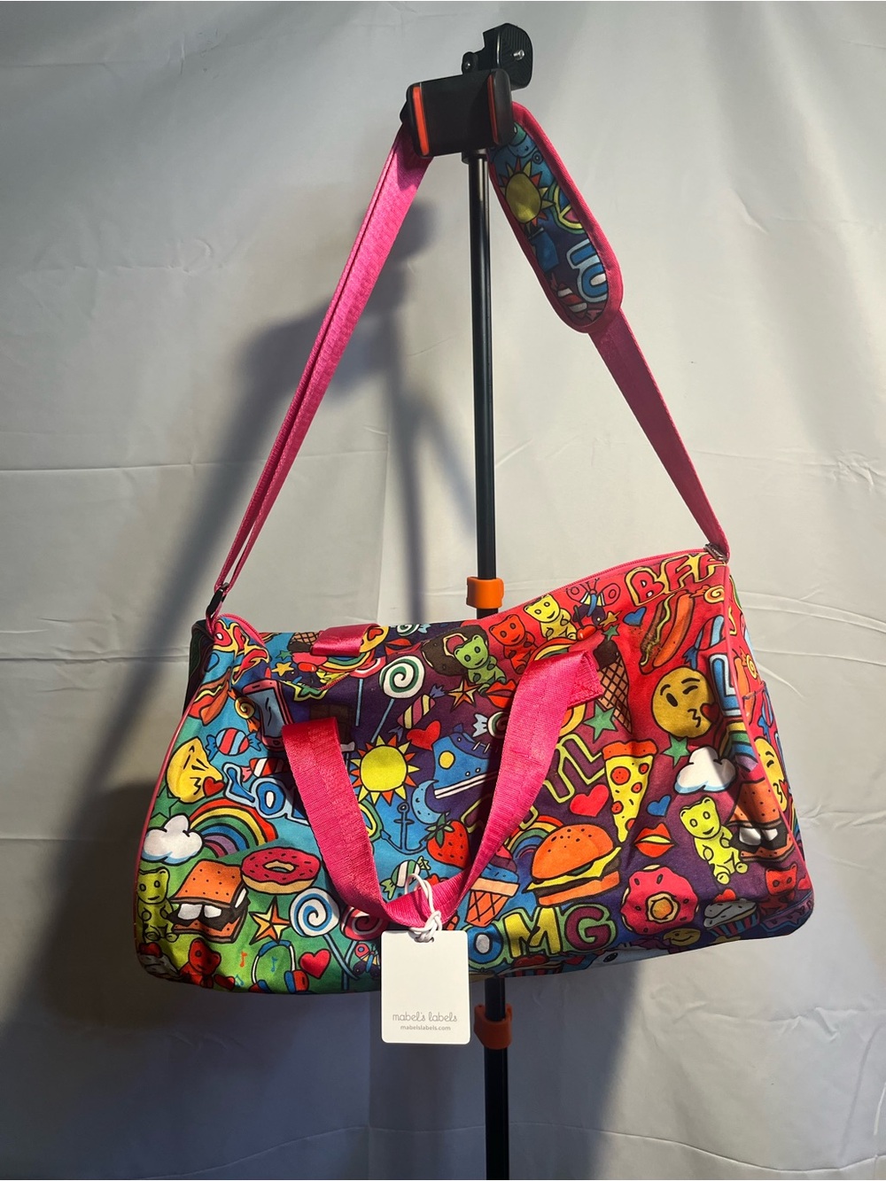 TOP TRENZ vibrant, multi-colored all Over doodle print duffel bag